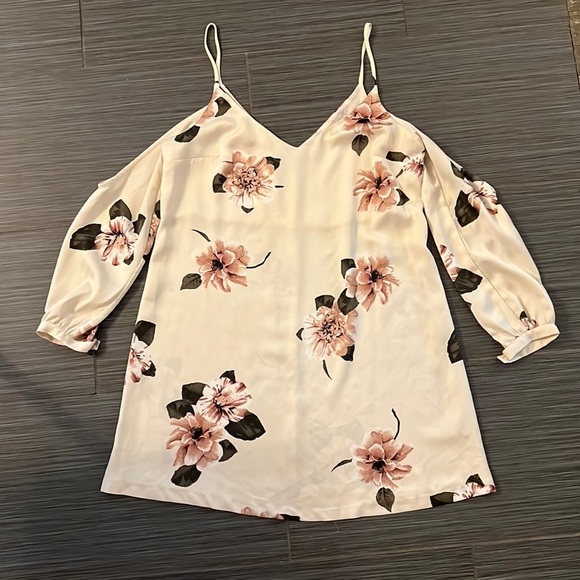 Ivory floral short off the shoulder dress - Picture 1 of 1